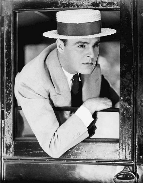 Fact Check: Is Nick Carraway gay? | TruthOrFake Blog