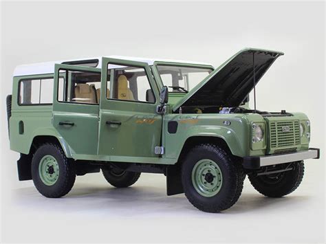 Land Rover Defender 110 Heritage Edition 1:18 Almost Real diecast Scale ...