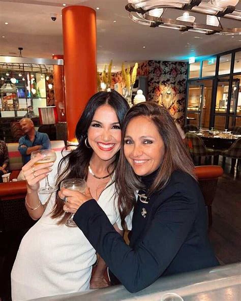 Kat Stickler’s biography: Get to know her age, nationality, partner ...