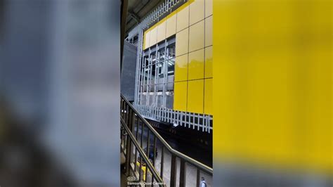 Mumbai News: Glass Panels That Fell On Auto Parked At Borivali Metro ...