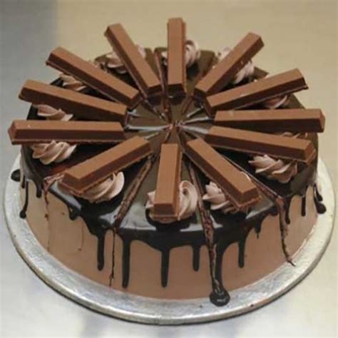 Kit Kat Cake