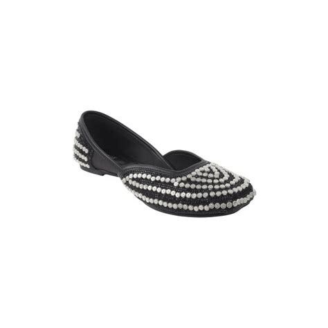Ethnic Footwear for Women - Buy Women Ethnic Shoes | Mochi Shoes