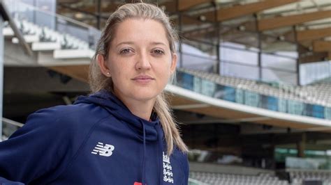 Sarah Taylor Biography: Cricket Legend, Life Story & Untold Truth