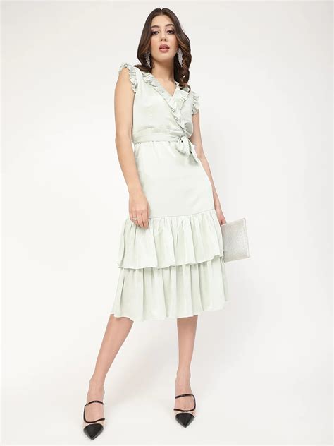 Iconic Looks: how to replicate a celebrity's style – Iconic India