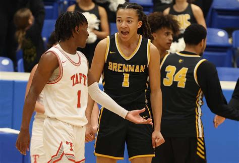 LIVE: Brennan, Beaumont United in 6A boys basketball state semifinal