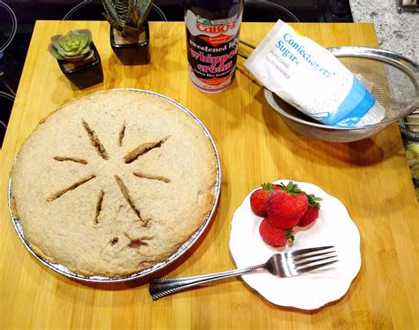 Sweet and Spiced Strawberry Pie with Buttery Crust Recipe - Spoon Stand