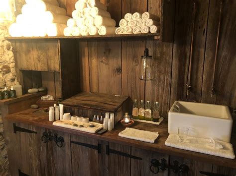 THE PIG - AT COMBE (Honiton) - Hotel Reviews, Photos, Rate Comparison ...