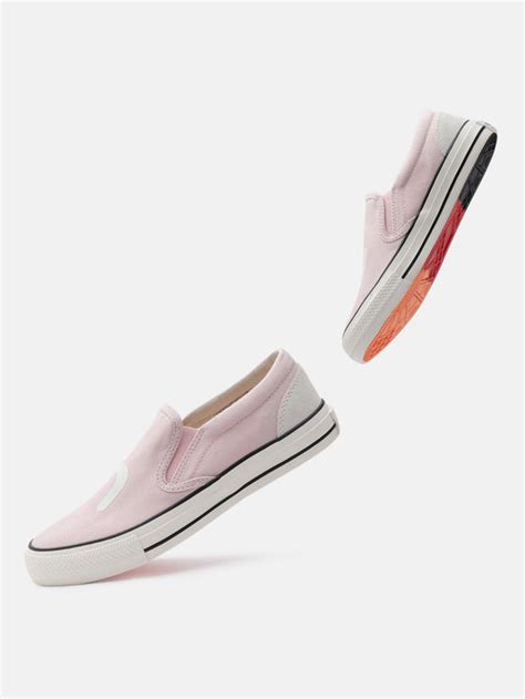 SPIN Rose & Off-White Slip-On Glow Sneakers | nubeat.com
