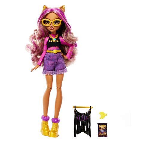 Clawdeen Monster High Doll Cake