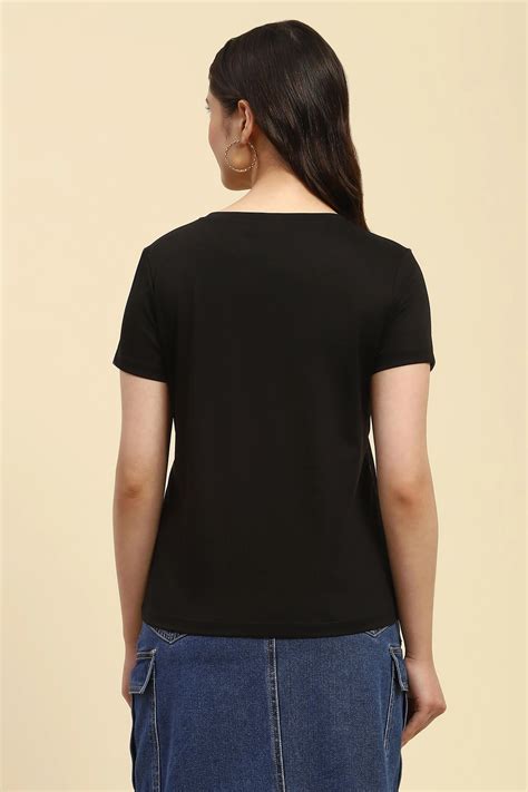 Black Graphic Print Modal Top – Global Republic