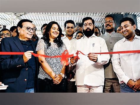 Maharashtra Chief Minister Eknath Shinde inaugurates Maha Mumbai Maha ...
