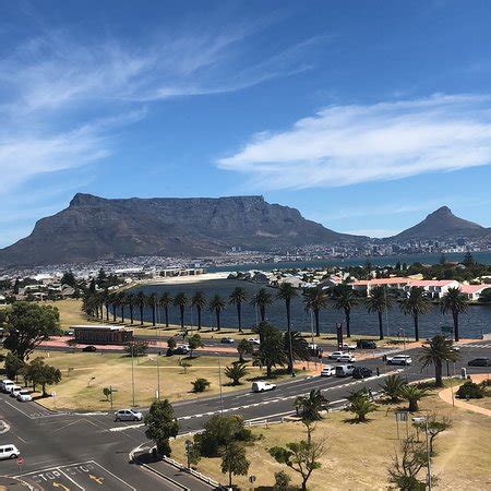 LAGOON LODGE GUEST HOUSE (Cape Town/Milnerton) - B&B Reviews, Photos ...
