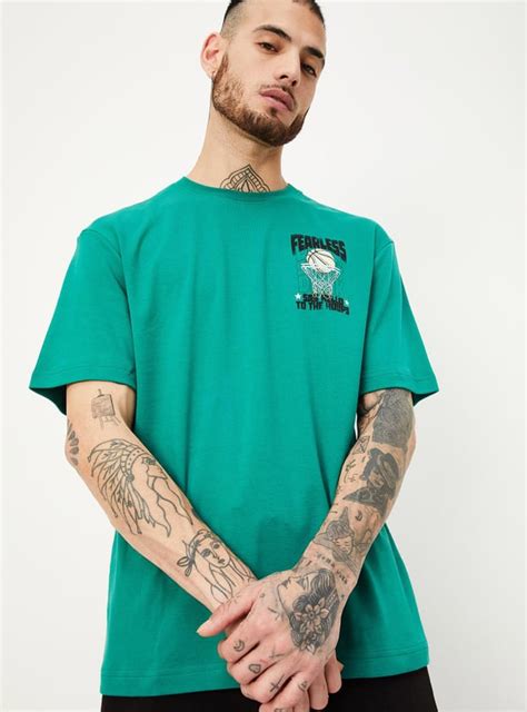 Buy Men Oversized Back Printed T-shirt Online at just Rs. 499.0 ...