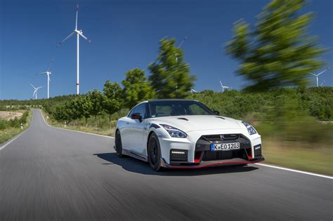 UK Drive: The 592bhp Nissan GT-R Nismo is the ultimate R35 | Express & Star