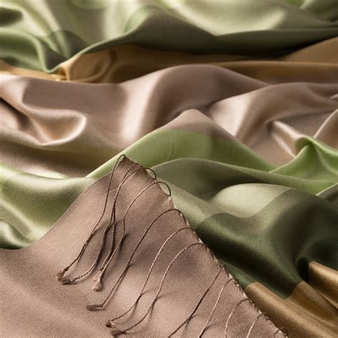 Block Striped Silk Scarf Model 01 | Ipekevi