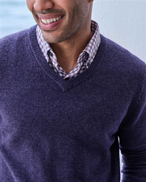 Fig Purple | Mens Lambswool V Neck Jumper | WoolOvers AU