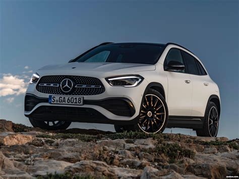 Fotos de Mercedes Clase GLA 250 4MATIC AMG Line 2020