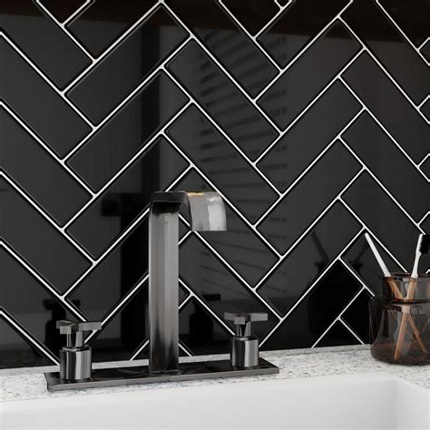 Herringbone Tile Pattern Kitchen Backsplash
