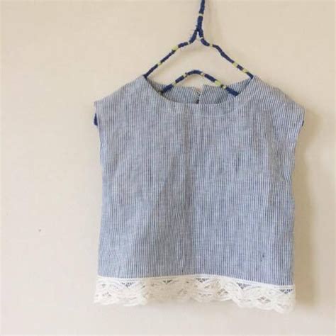 【90size】フレンチスリーブのヴィンテージリネンブラウス *裾バテンレース* | comodo