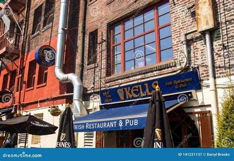 Kells Irish Pub editorial photography. Image of exterior - 141221137