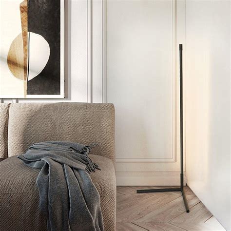Minimalist LED Floor Lamp – Vakkerlight