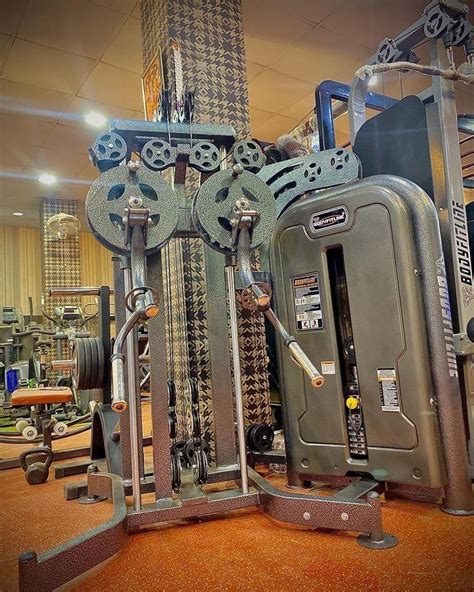 Side Lift with Machine 的图像结果