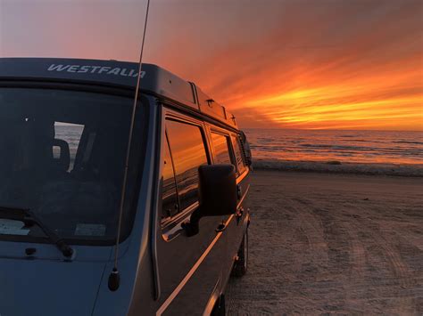 Hey fellow van dwellers! Meet ‘Wanda’lust the Westie 🚌 💕 Exploring Sauble Beach, Ontario : r/VanLife
