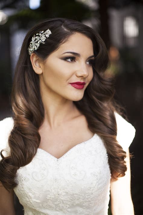 Out Of This World Wedding Hairstyles For Long Hair To One Side Easy ...