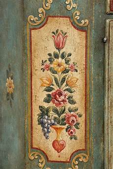 credenze tirolesi credenze e dispense decorate tirolesi archivi mobili credenze tirolesi credenze e dispense decorate tirolesi archivi mobili