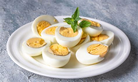 Can Pregnant Women Eat Half Boiled Egg