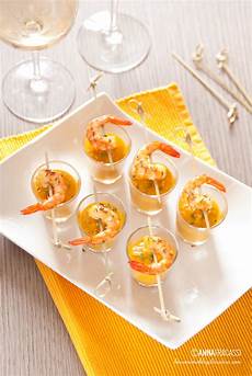 bicchieri plastica finger food mini verrine di vellutata di zucca al cumino e gamberi bicchieri plastica finger food mini verrine di vellutata di zucca al cumino e gamberi