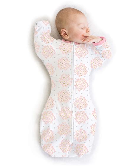 Amazon.com: SwaddleDesigns Transitional Swaddle Sack with Arms Up Half-Length Sleeves and Mitten ...