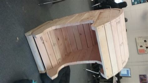 Alienware Capsule Chair 的图像结果