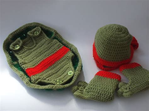 Pattern to Crochet Baby a Teenage Mutant Ninja Turtle Outfit (first ...