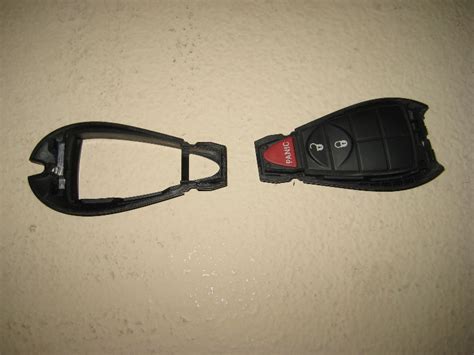 How to Program a New Ram Key FOB 的图像结果