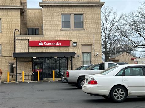 Banks Closing Branches