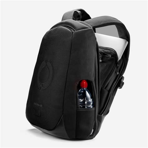 https://i1.wp.com/jabbareviews.com/wp-content/uploads/2019/03/bag_travel_laptop_backpack_antitheft_secure_high_quality_riutbag_R15_1024x1024%402x.png?fit=1024%2C1024&ssl=1