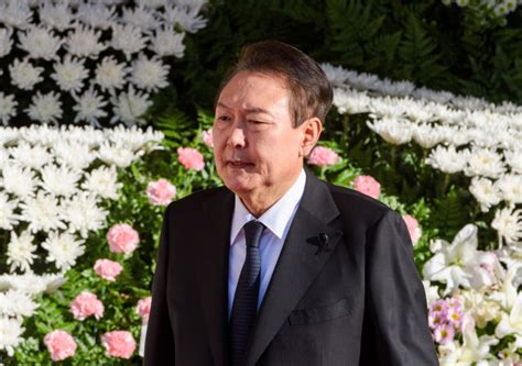 韩国总统首次就踩踏事故公开道歉_凤凰网视频_凤凰网