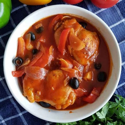 Spanish Chicken Stew | Hint of Healthy
