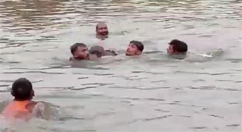 3 children killed as boat capsizes in UP’s Sumli river - India Today