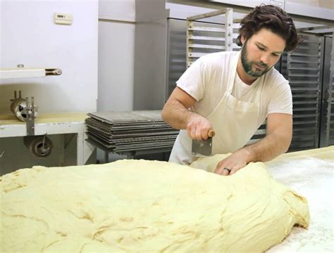 Photos: Elleson's Bakery in Sycamore prepares for Paczki Day – Shaw Local