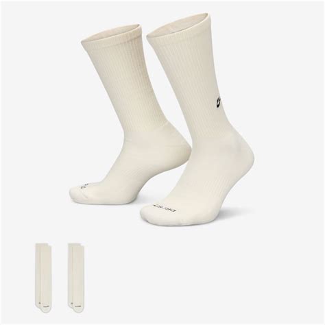Teen Collection White Training & Gym Socks. Nike UK