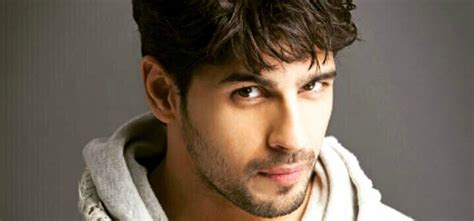 Best Pre Shave Oils Indian Men Should Add To Their Grooming Kits