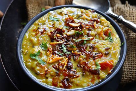 How to make urad dal or shahi urad dal in hindi: Shahi Urad Dal Recipe ...