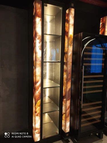 Glass Pillar - Bubble Glass Pillars Trader - Retailer from New Delhi