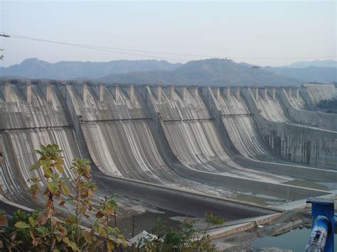 Sardar Sarovar Dam Guide | Narmada Gravity Dam & Tourist Spot
