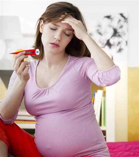 Pink Eye During Pregnancy: Causes, Symptoms & Natural Remedies