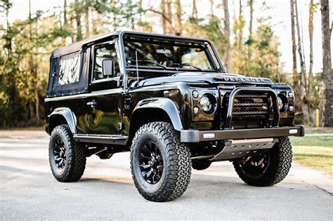 Custom 1995 Land Rover Defender Is A $120,000 Masterpiece | CarBuzz