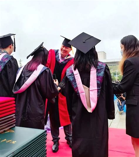 心怀梦想奔赴山海，我院隆重举行2021届学生毕业典礼 - 北京科技大学天津学院