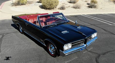 1964 Pontiac GTO Convertible - Classic Promenade
